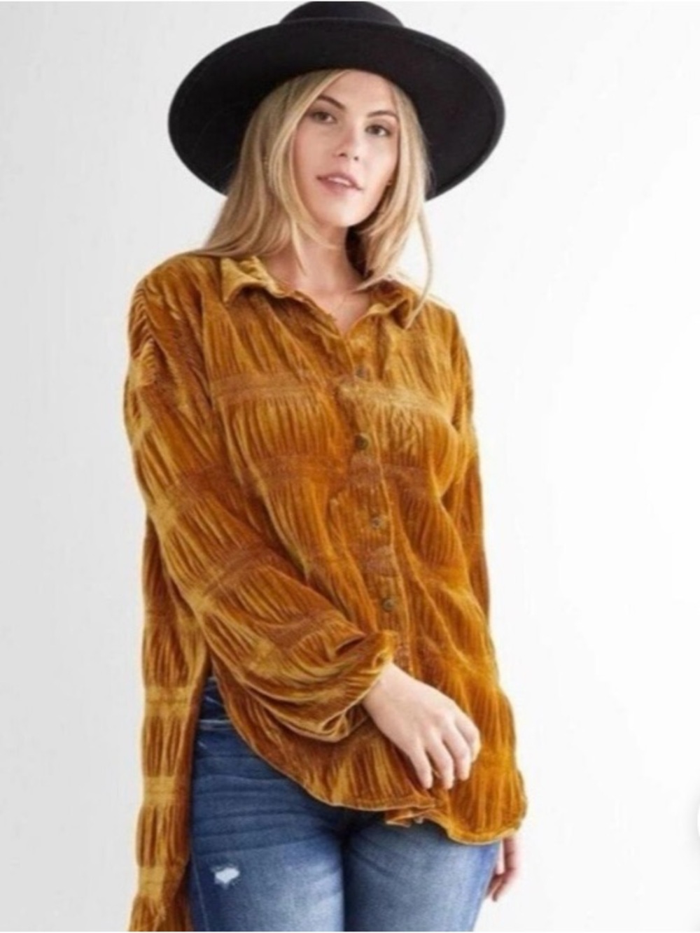 FREE PEOPLE My Best Velvet Blouse Crinkle Button Shirt Gold Oversized
Sz S/P